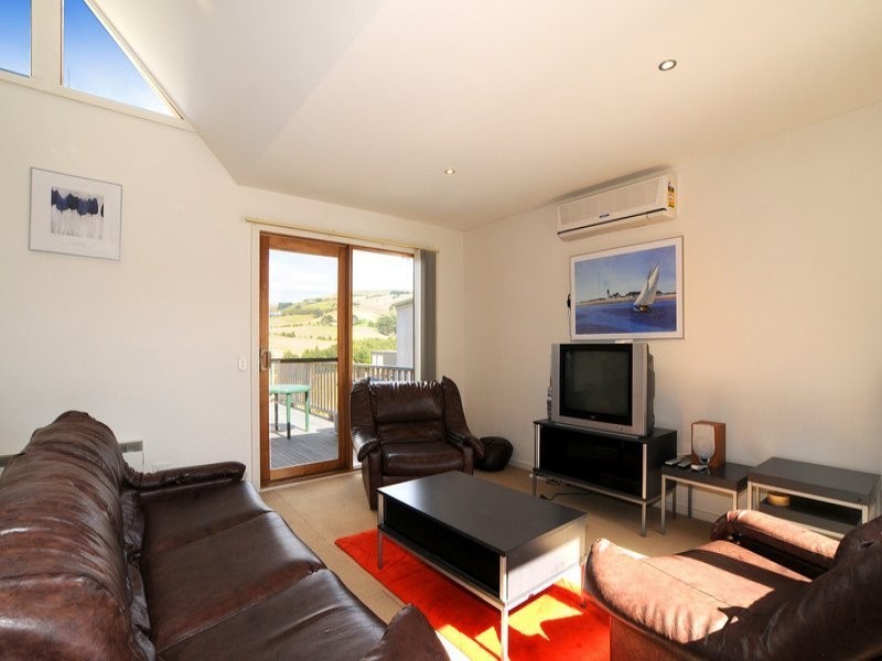 8 Otway Vista, Apollo Bay VIC 3233