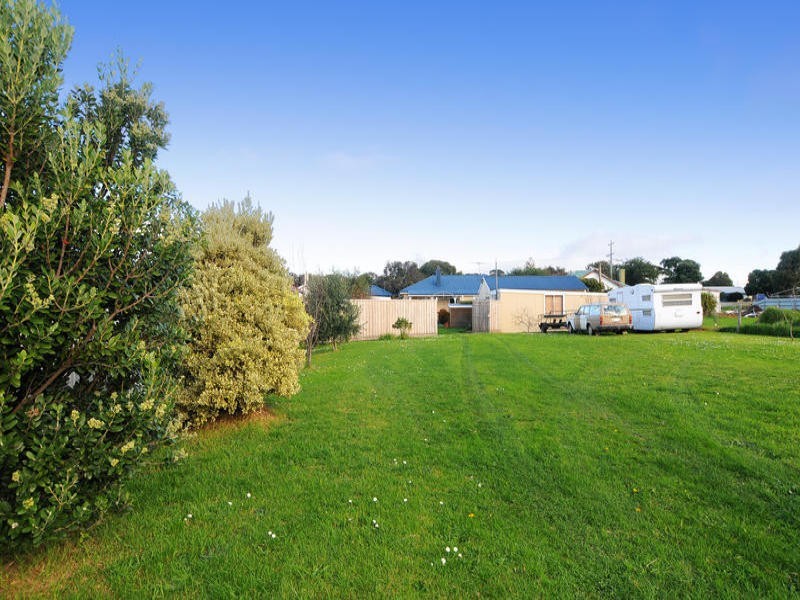 42 Nelson Street, Apollo Bay VIC 3233