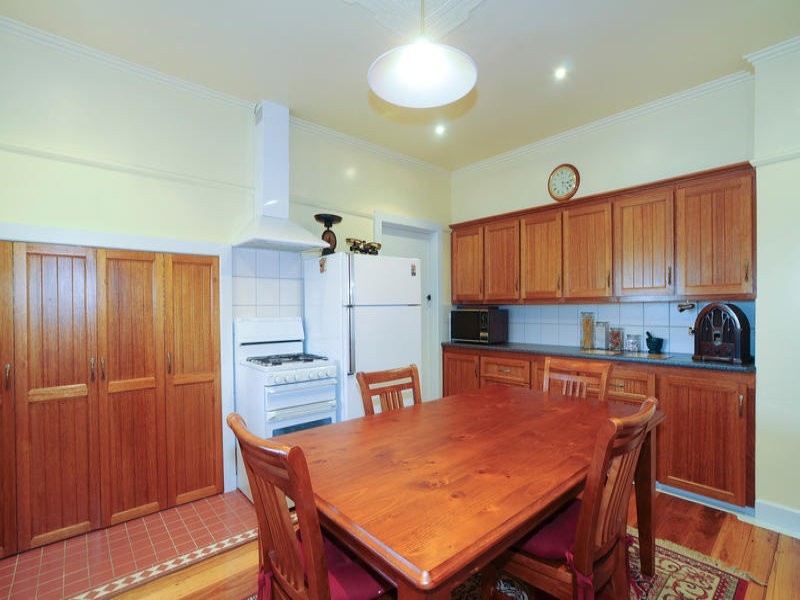 42 Nelson Street, Apollo Bay VIC 3233