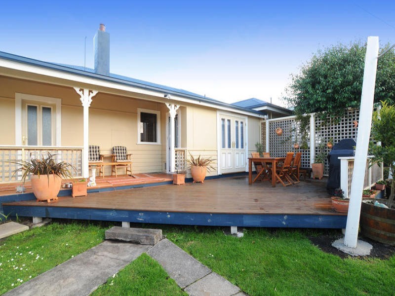 42 Nelson Street, Apollo Bay VIC 3233