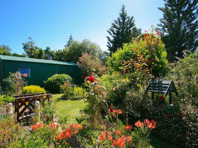 8 Casino Avenue, Apollo Bay VIC 3233