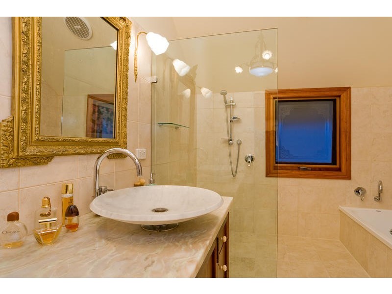 4 Great Ocean Road, Apollo Bay VIC 3233