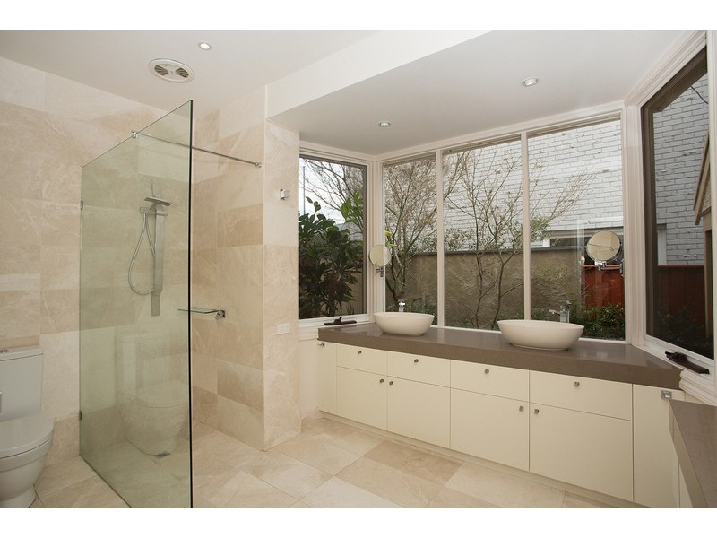 42 Hopetoun Street, Elsternwick VIC 3185