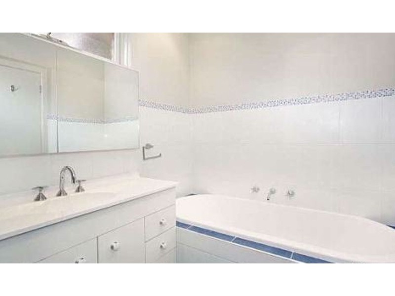 2/22 Wyuna Road, Caulfield North VIC 3161