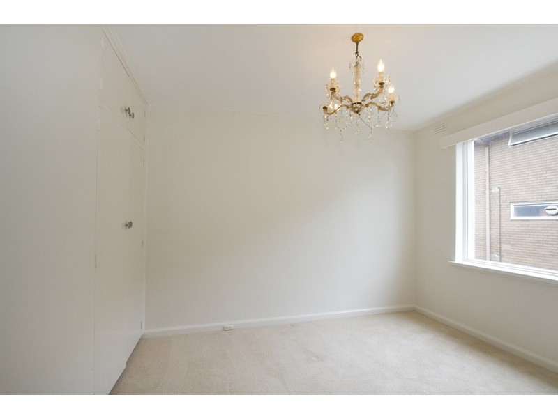 4/210 INKERMAN STREET, St Kilda VIC 3182