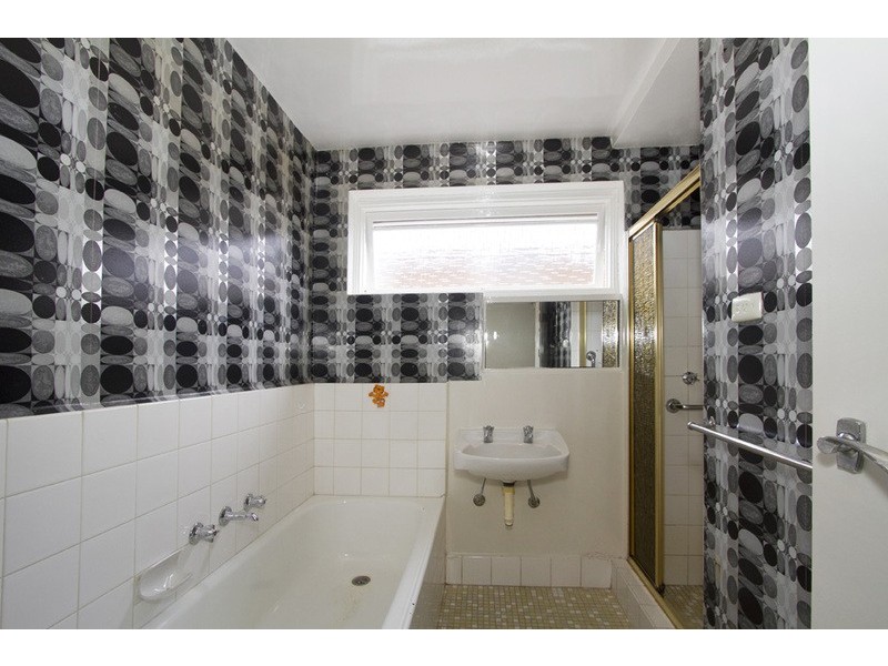 4/210 INKERMAN STREET, St Kilda VIC 3182