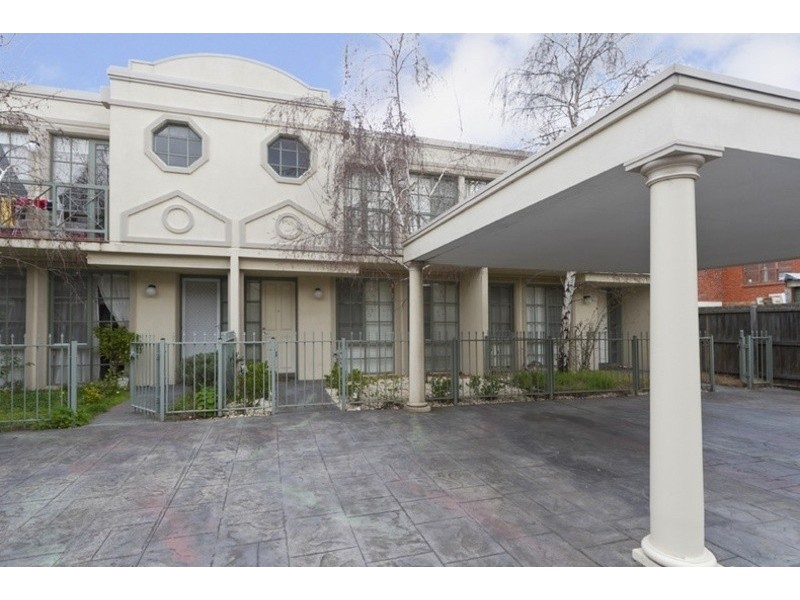 11/1A Ripley Grove, Caulfield North VIC 3161