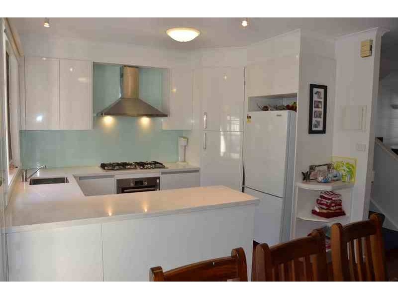 11/1A Ripley Grove, Caulfield North VIC 3161
