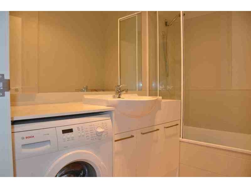 11/1A Ripley Grove, Caulfield North VIC 3161