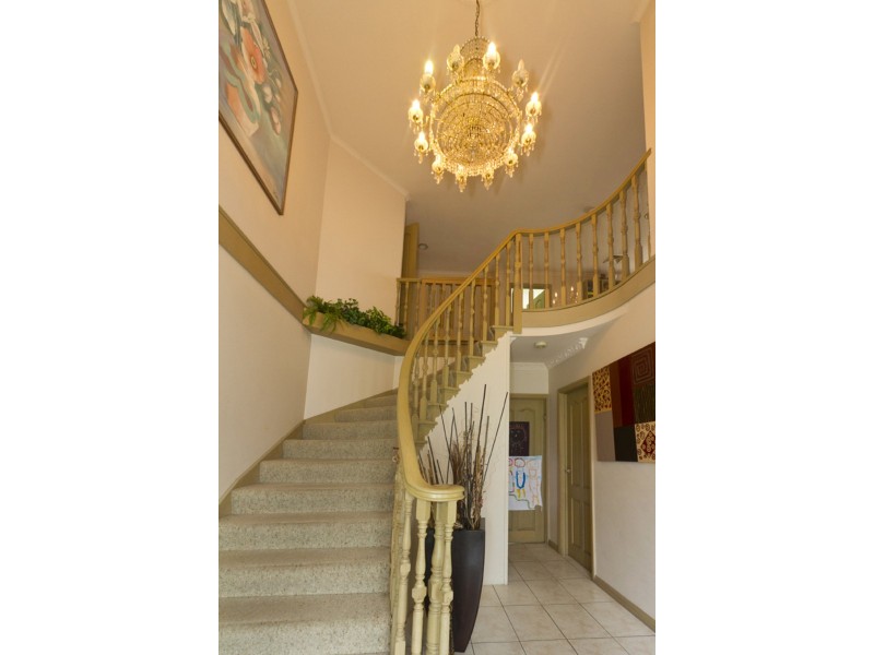 12 Muntz Street, Caulfield North VIC 3161