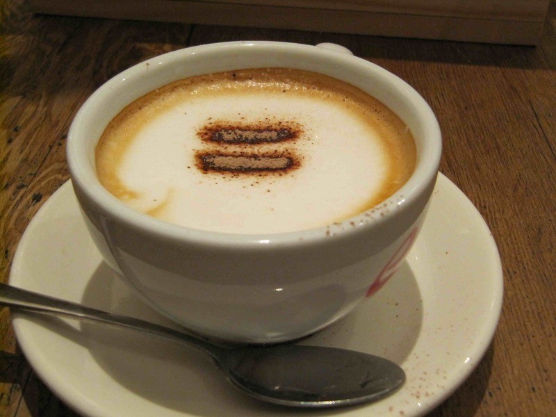 - -, Elwood VIC 3184