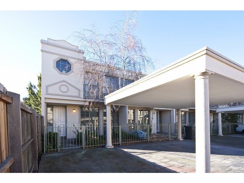 13/1A Ripley Grove, Caulfield North VIC 3161