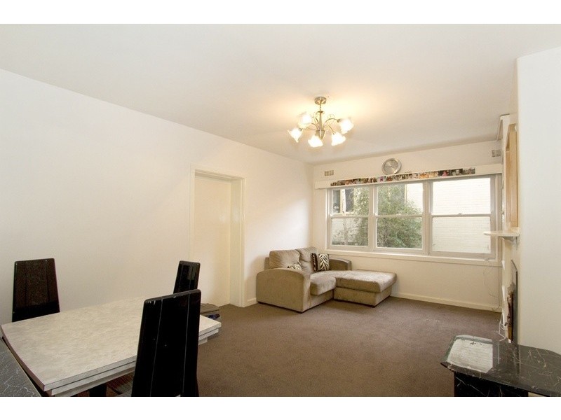 8/78 Queens Road, Melbourne VIC 3004