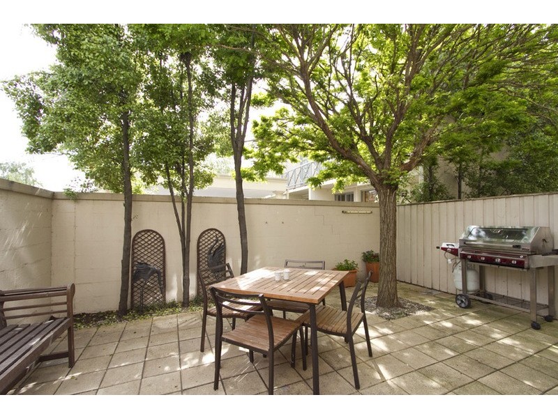 4/1A Ripley Grove, Caulfield North VIC 3161