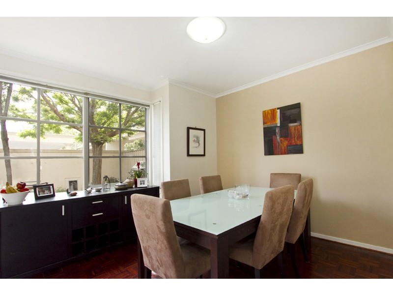 4/1A Ripley Grove, Caulfield North VIC 3161