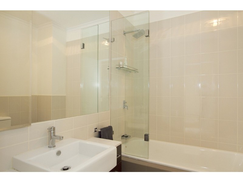 4/1A Ripley Grove, Caulfield North VIC 3161