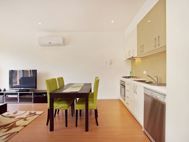 2/51 Tennyson Avenue, Clayton South VIC 3169