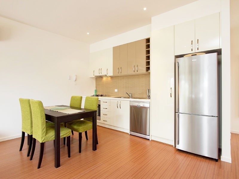 2/51 Tennyson Avenue, Clayton South VIC 3169