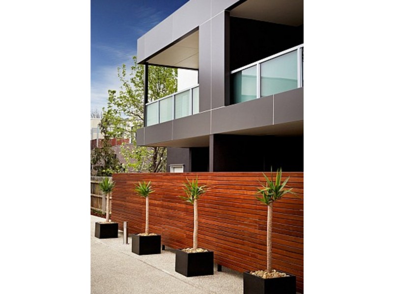 11/4a Lansdowne Road, St Kilda East VIC 3183