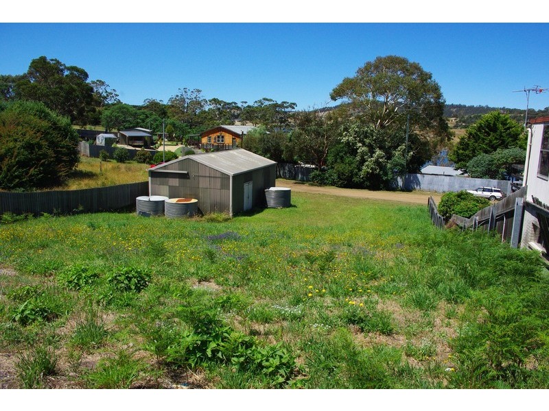 52 Erle St, Carlton River TAS 7173