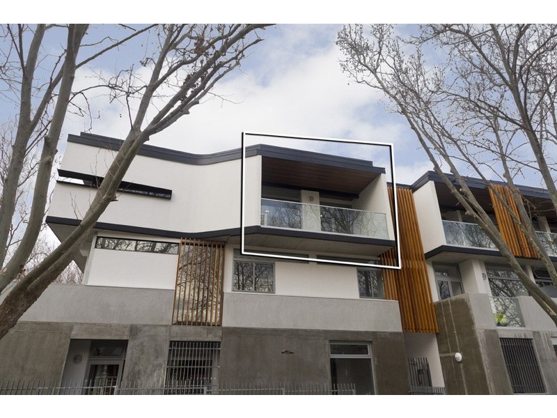 202/24 Crimea, St Kilda VIC 3182
