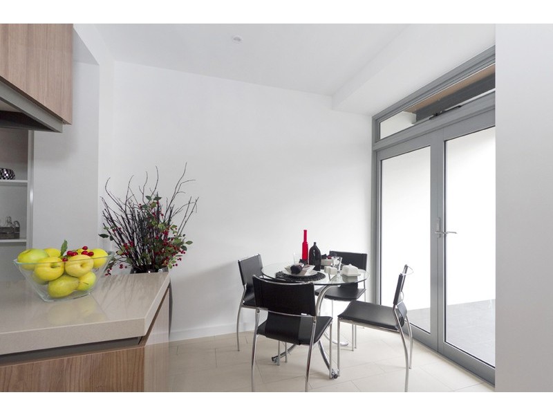 202/24 Crimea, St Kilda VIC 3182