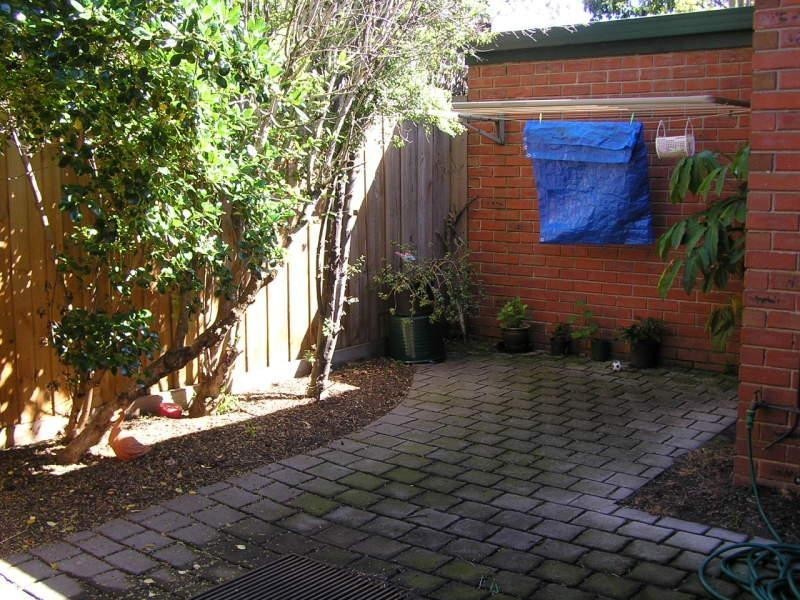 1/16 Chauvel Street, Bentleigh East VIC 3165