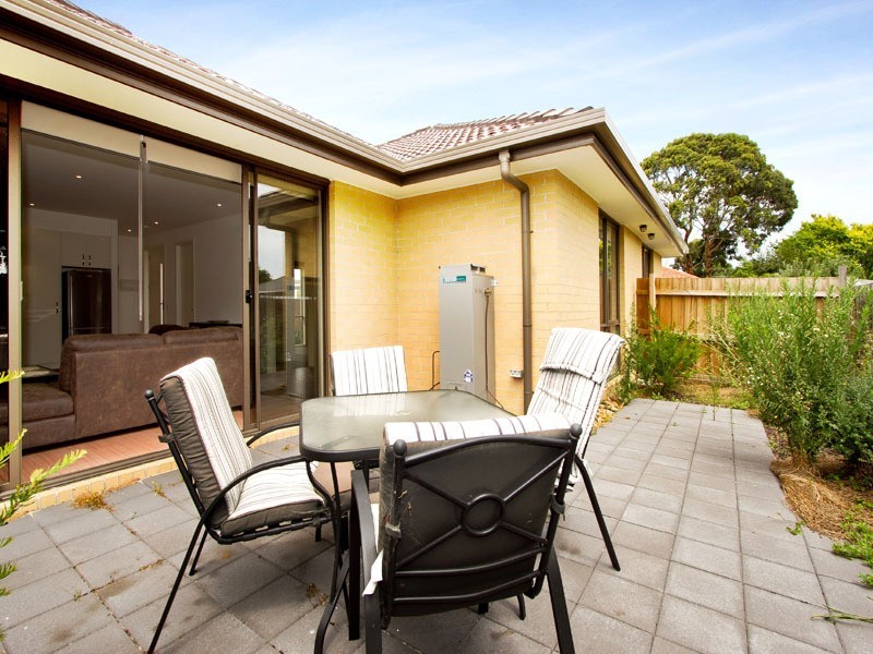 2/51 Tennyson Avenue, Clayton South VIC 3169