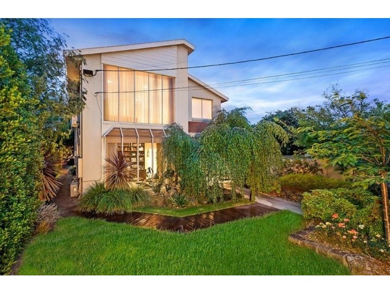 11 Sidwell Avenue, St Kilda East VIC 3183