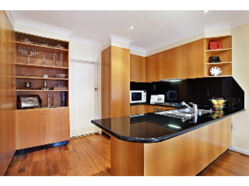 1/26 Narong Road, Caulfield North VIC 3161