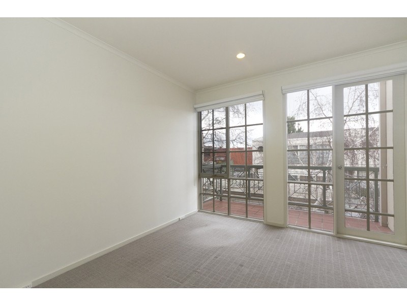 11/1 Ripley Grove, Caulfield North VIC 3161