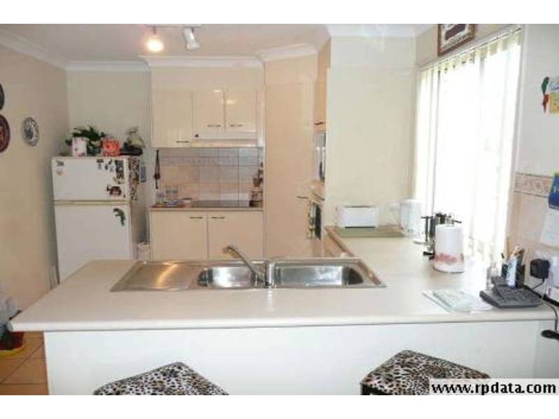 1/19 Gordon St, Labrador QLD 4215