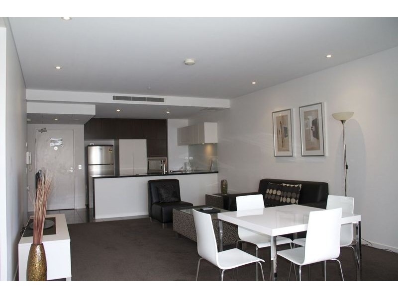 89-91 SURF PDE, Broadbeach QLD 4218