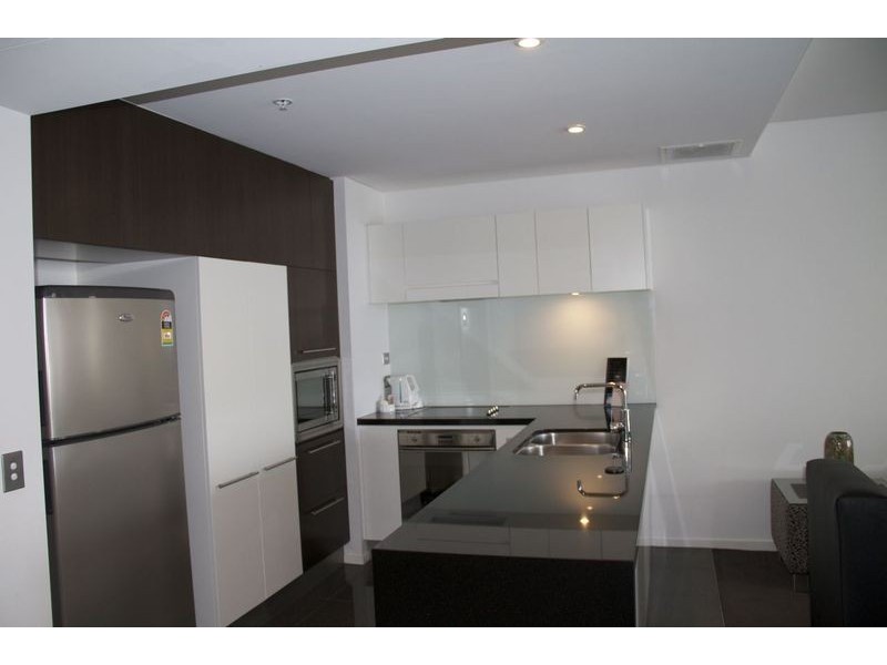 89-91 SURF PDE, Broadbeach QLD 4218