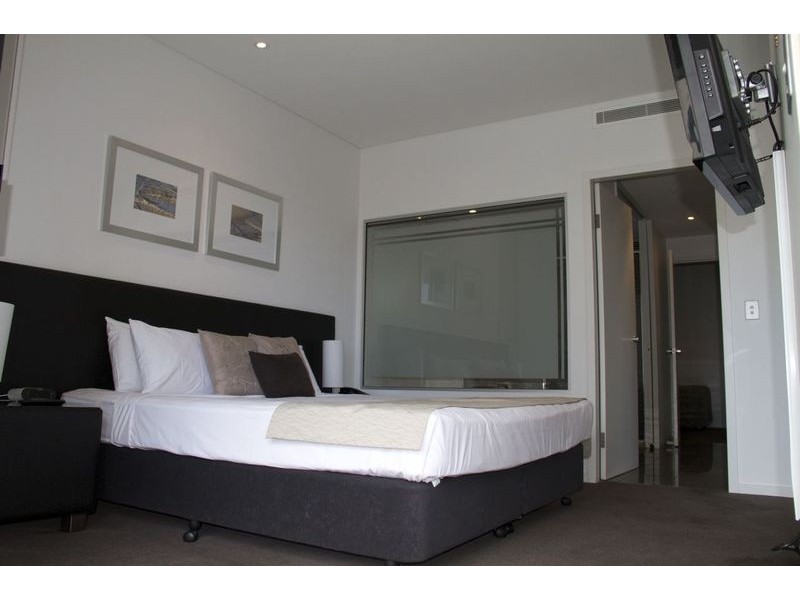 89-91 SURF PDE, Broadbeach QLD 4218