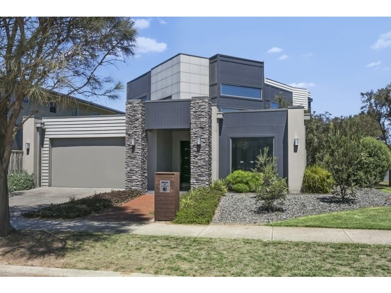2 Links Drive, Torquay VIC 3228