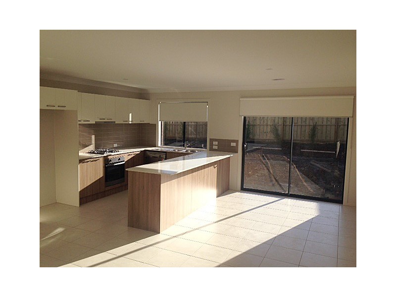 25 Temt Terrace, Waurn Ponds VIC 3216