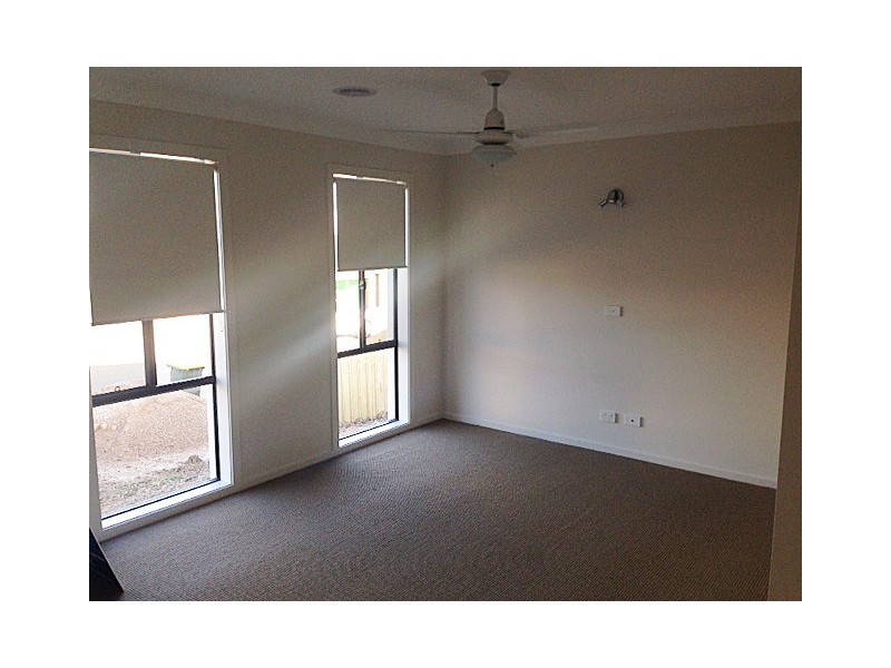 25 Temt Terrace, Waurn Ponds VIC 3216