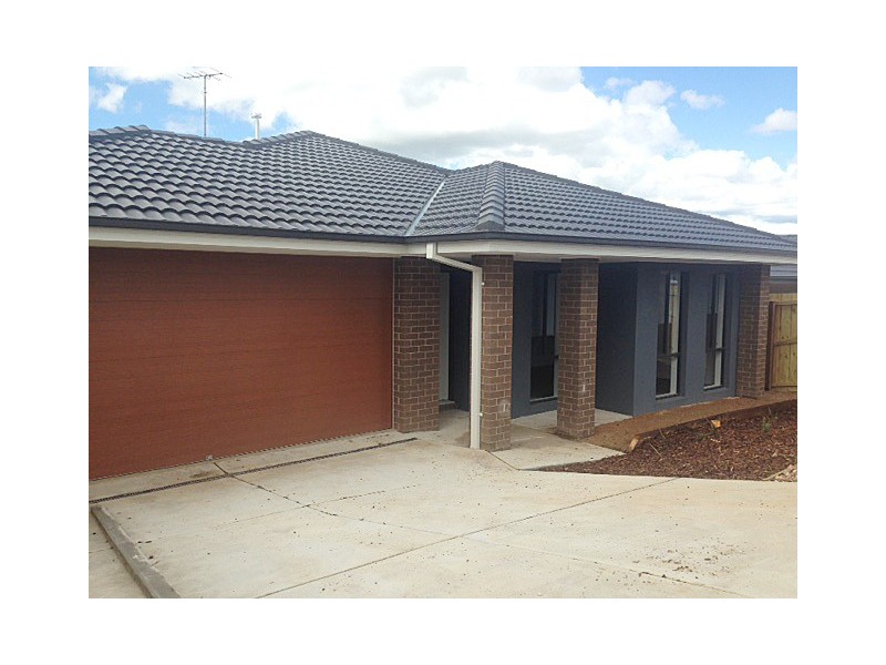 157 ROSSACK DRIVE, Waurn Ponds VIC 3216