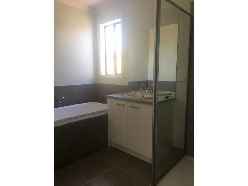 3 TEMT TERRACE, Waurn Ponds VIC 3216