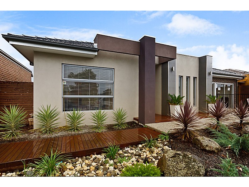 16 Federation Drive, Truganina VIC 3029