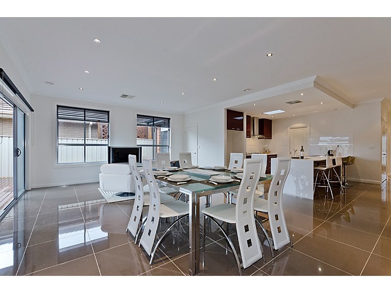 16 Federation Drive, Truganina VIC 3029