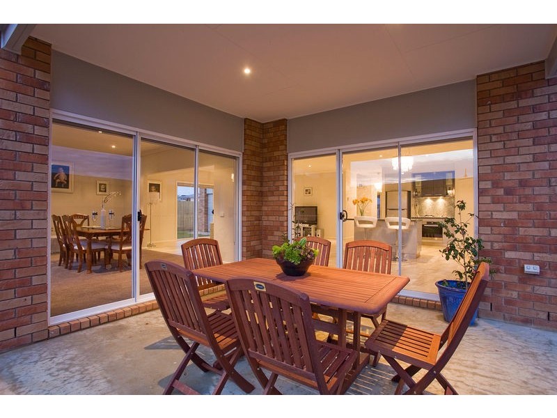 17 Rippleside Drive, Torquay VIC 3228