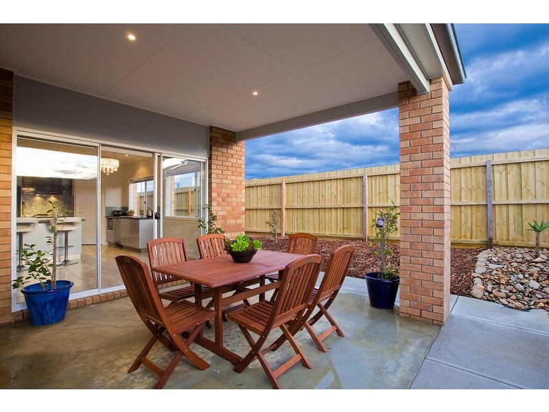 17 Rippleside Drive, Torquay VIC 3228