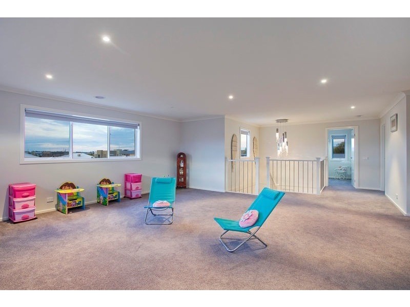 17 Rippleside Drive, Torquay VIC 3228