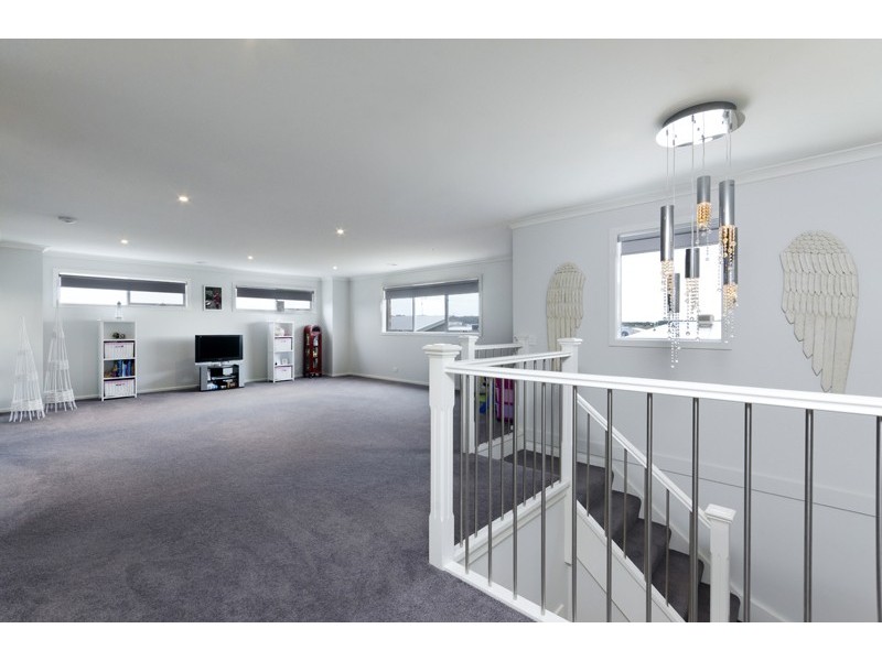 17 Rippleside Drive, Torquay VIC 3228