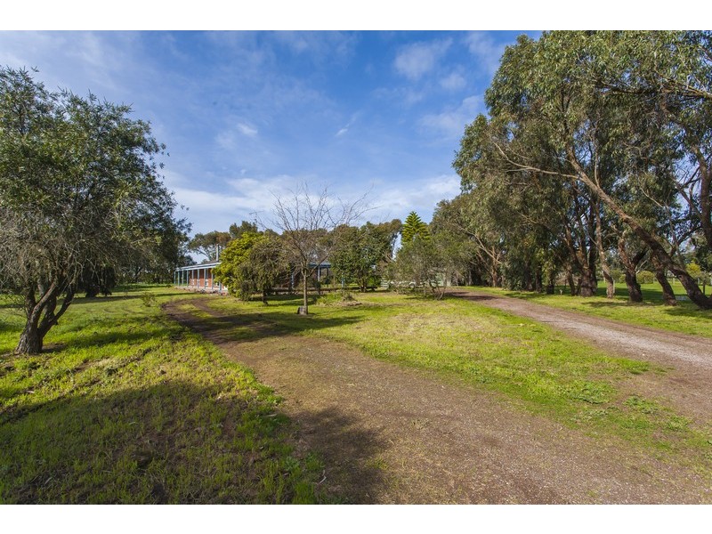 312 Rhinds Road, Wallington VIC 3221