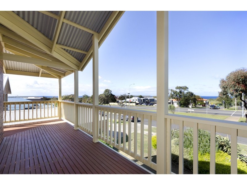 36 Great Ocean Road, Torquay VIC 3228