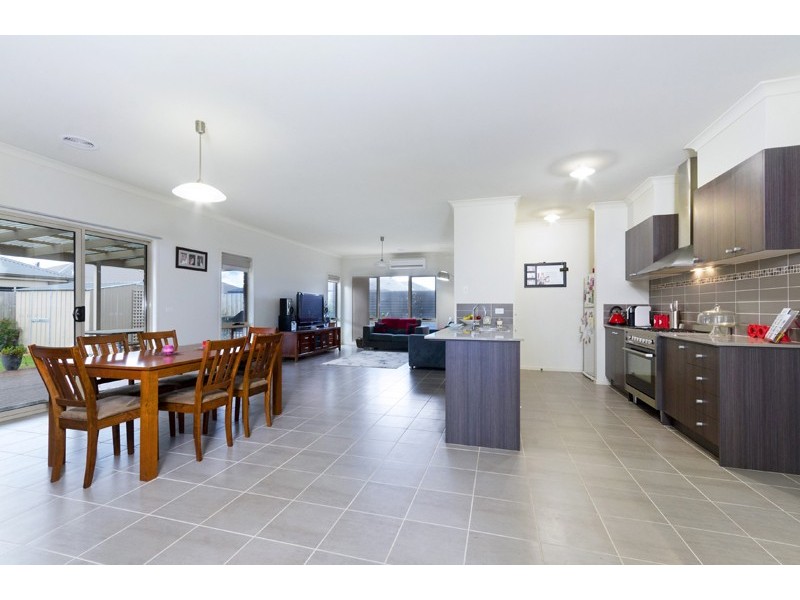 20 Curtain Drive, Leopold VIC 3224