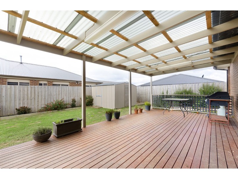 20 Curtain Drive, Leopold VIC 3224